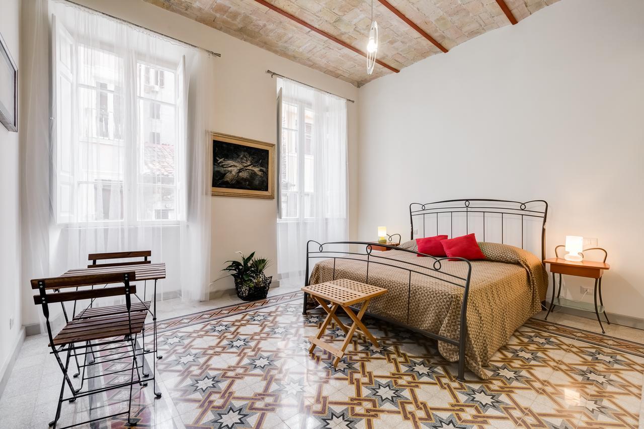 Monti Colosseum Apartment Rome Buitenkant foto